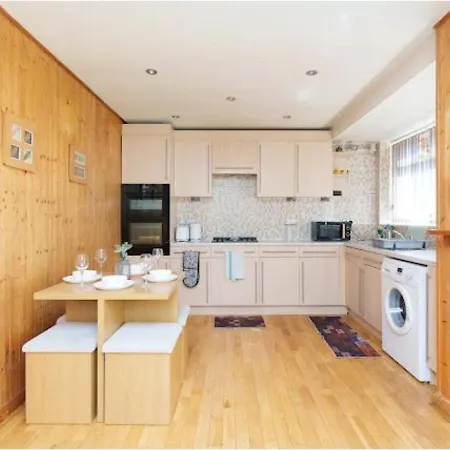 Alexander House Apartment Leeds (West Yorkshire)